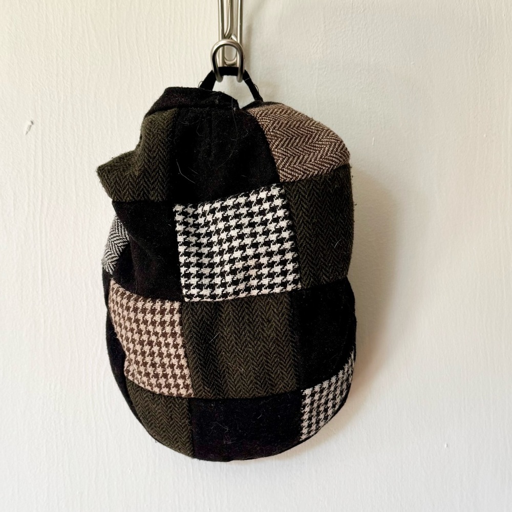 Kids Irish wool patchwork hat - green, gray, black